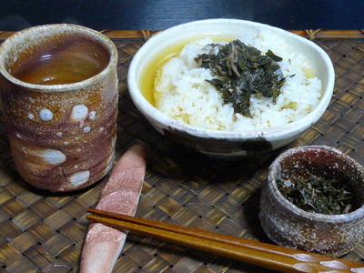 お茶の佃煮で・・おちゃぁ～！
