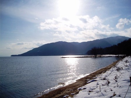 氷点下は氷柱・・・日中の高島市内