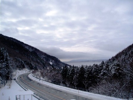 氷点下は氷柱・・・日中の高島市内