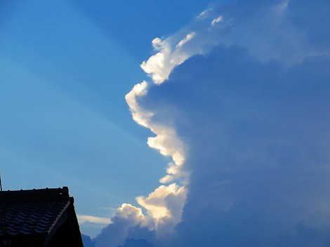 山の日・・夕方に空・・