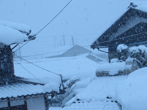 早朝は降雪～～新たに10センチ程度の積雪も・・