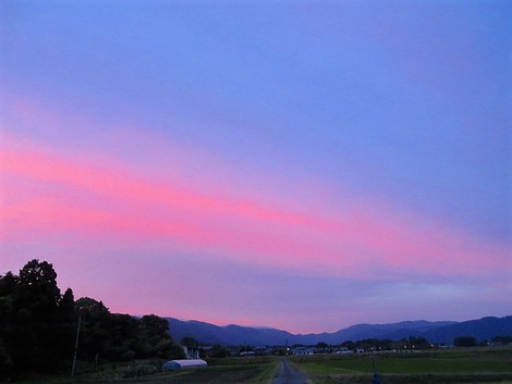 昨日の夕焼け・・今朝の空