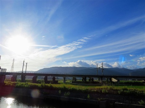 秋らしい風景も増えて・・黄昏は少し茜色になって・・