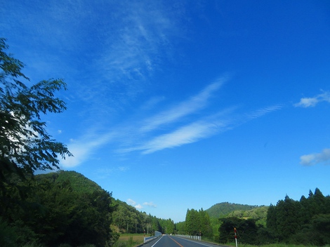 澄み切った空気で・・秋空仕様に・・
