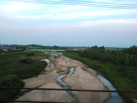 朝夕は少し涼しげ気温にも・・