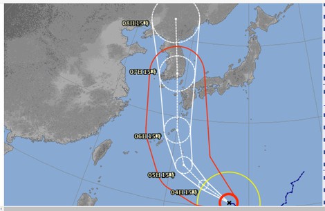 台風10号・・猛烈