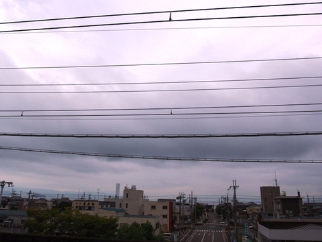 秋晴れ続かず・・