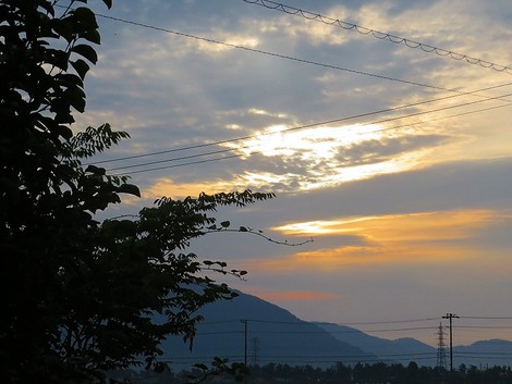 昨日の夕焼け・・今朝の空