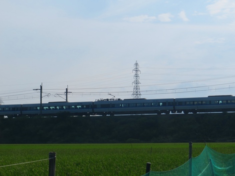 ８月お一日・・少し乾燥の空気と風で・・