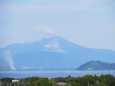 今日も秋空見ながら・・月曜日