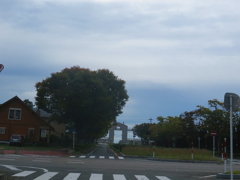 今日も灰色の空・・土曜日