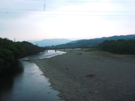６月１７日～～湖西線車窓から