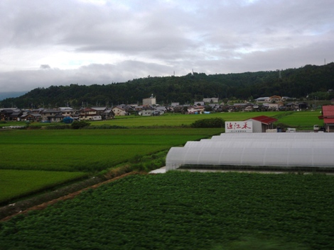 ８月６日～～JR湖西線車窓から高島市内