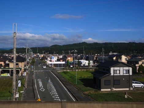 風景もいろいろ・・湖西線車窓