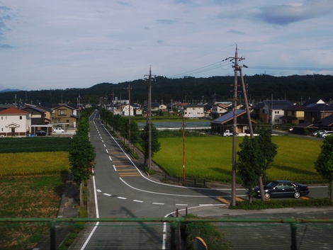 風景もいろいろ・・湖西線車窓