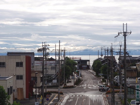 台風１８号・・彼岸花群生地の今日・・湖西線車窓から風景