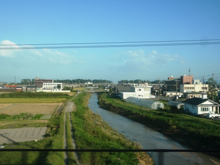 湖西線車窓から・・高島市田園を