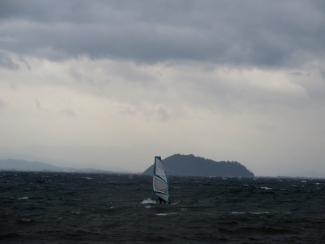 大風~~琵琶湖の夕～～