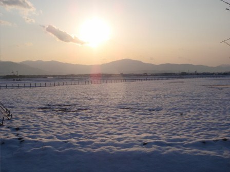 気持ちい天候で・・県道３３３号線（湖周道路）新旭町