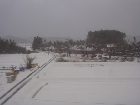 JR湖西線・・車窓から雪景色