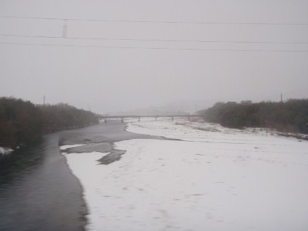 JR湖西線・・車窓から雪景色