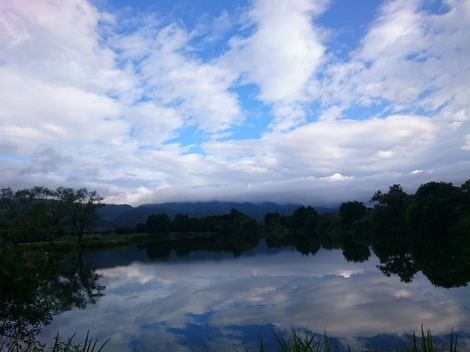 少しだけ青空の朝～