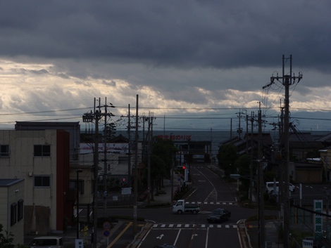 キャラクター啓発・・大雨注意報も夕方に
