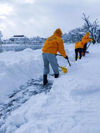 雪かきで終わる一日 2021/12/18 16:01:04
