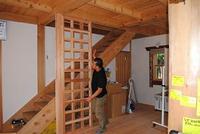 木造建築物を粘り、復元性で耐震補強「耐震面格子パネル」