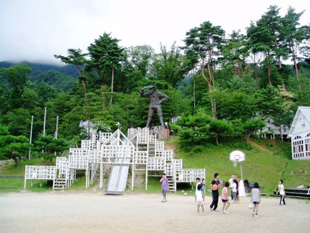清涼の中から・・・ガリバー旅行村