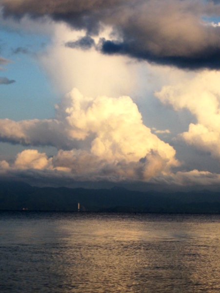 今日の夕方・・気温も２２度で琵琶湖