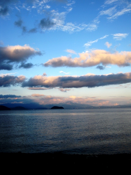 今日の夕方・・気温も２２度で琵琶湖
