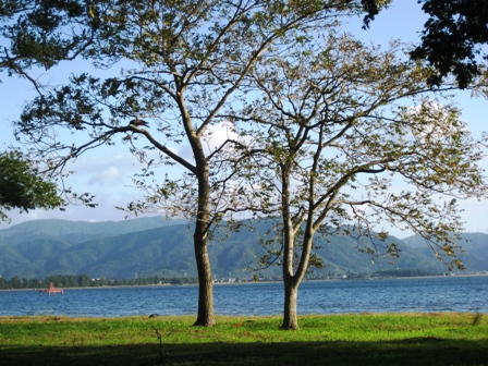 寒い空気・・朝の琵琶湖