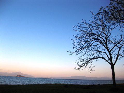 霜月、１日、色とりどりに夕暮れ