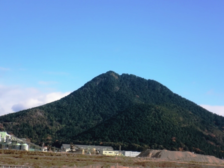青い空と・・雪の空