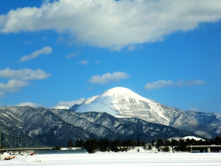 伊吹山はすっきりでしたが・・・
