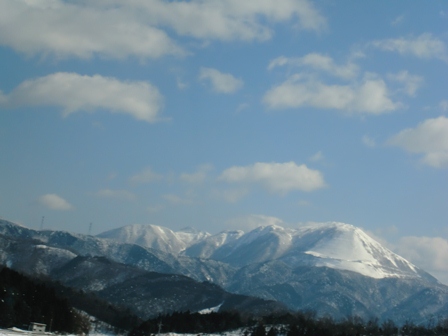 伊吹山はすっきりでしたが・・・