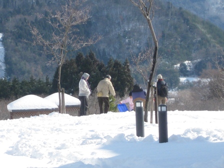 雪のある休日・・ぶらり家の周辺