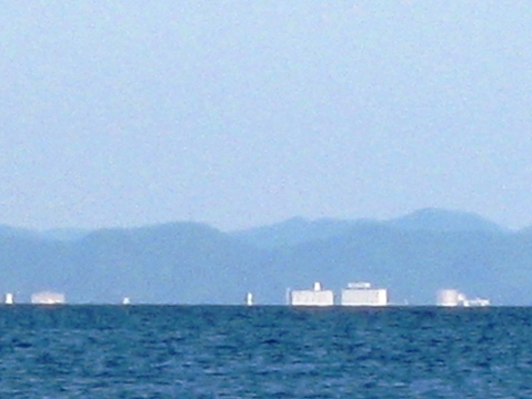 高島市・・秋日和・琵琶湖も