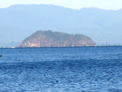 高島市・・秋日和・琵琶湖も