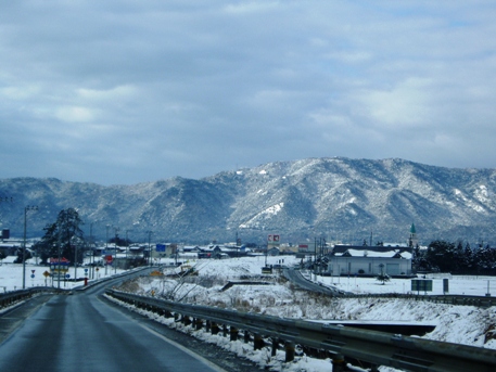 菜の花・守山からマキノ町国境・・雪里まで