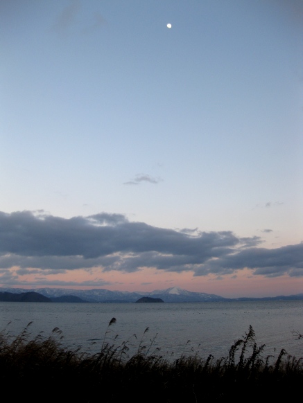 夕の琵琶湖・・朝の琵琶湖