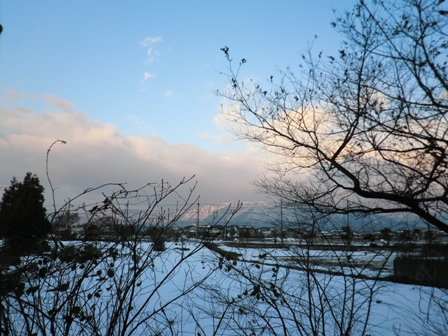 お正月らしく・・雪模様