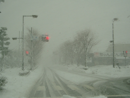 雪雲の境目・・高島市内