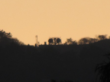 夕日・・琵琶湖岸、後ろは箱館山遠くに