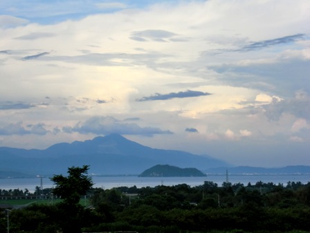 暑さが残って･･夕日を見送る