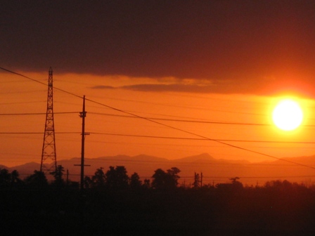 朝陽です・・夕日ではありません