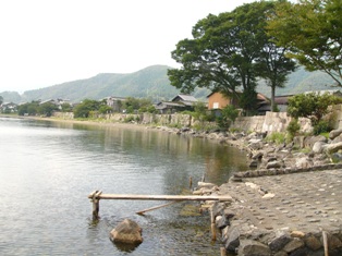 海津の石積み