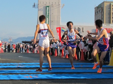 2010びわ湖大学駅伝・・高島市今津中継所・速報