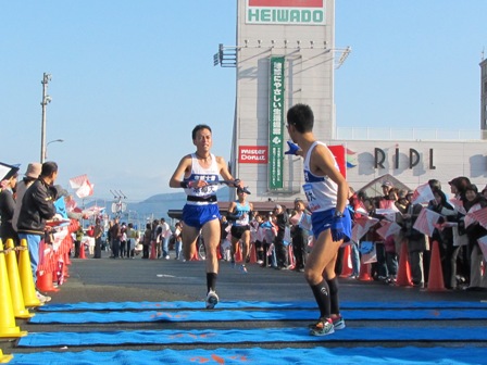 2010びわ湖大学駅伝・・高島市今津中継所・速報